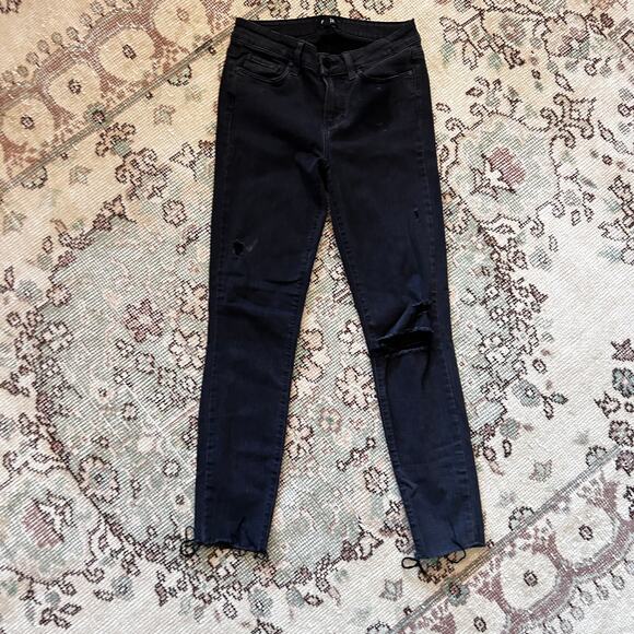 Paige Verdugo Ankle Jean 27 4 Faded Noir Destructed Dark Wash Ankle Crop Denim - Picture 2 of 7